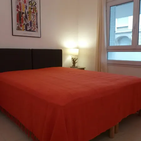 Apartment 82 *